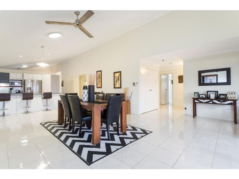 3 Hodda Drive, Kawana QLD 4701