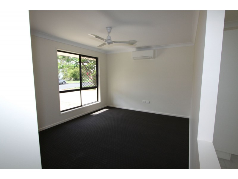 131 Water Street, Berserker QLD 4701