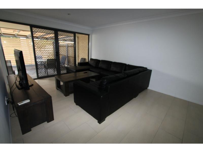 3/241 Upper Dawson Road, Allenstown QLD 4700