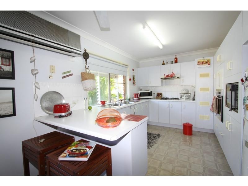 19 Davidson Street, Cooee Bay QLD 4703