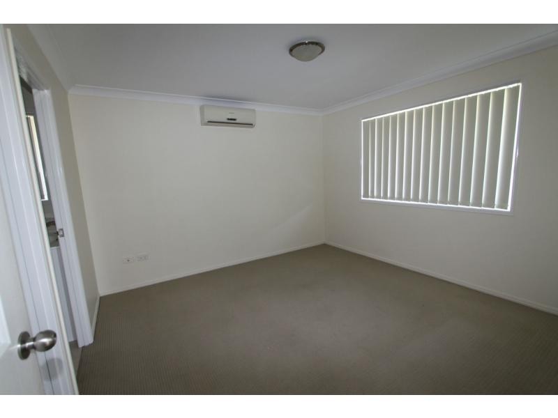 17 William Close, Gracemere QLD 4702