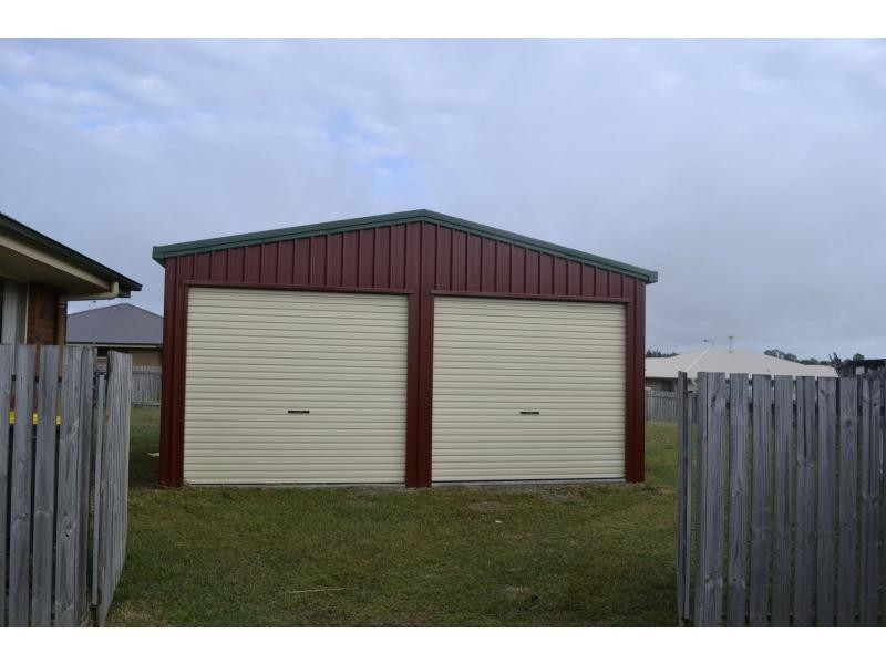 17 William Close, Gracemere QLD 4702