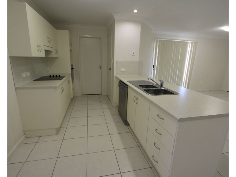 19 Bronco Crescent, Gracemere QLD 4702