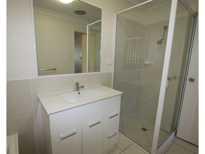 19 Bronco Crescent, Gracemere QLD 4702