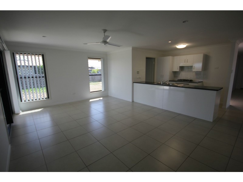 43 Amalfi Drive, Zilzie QLD 4710