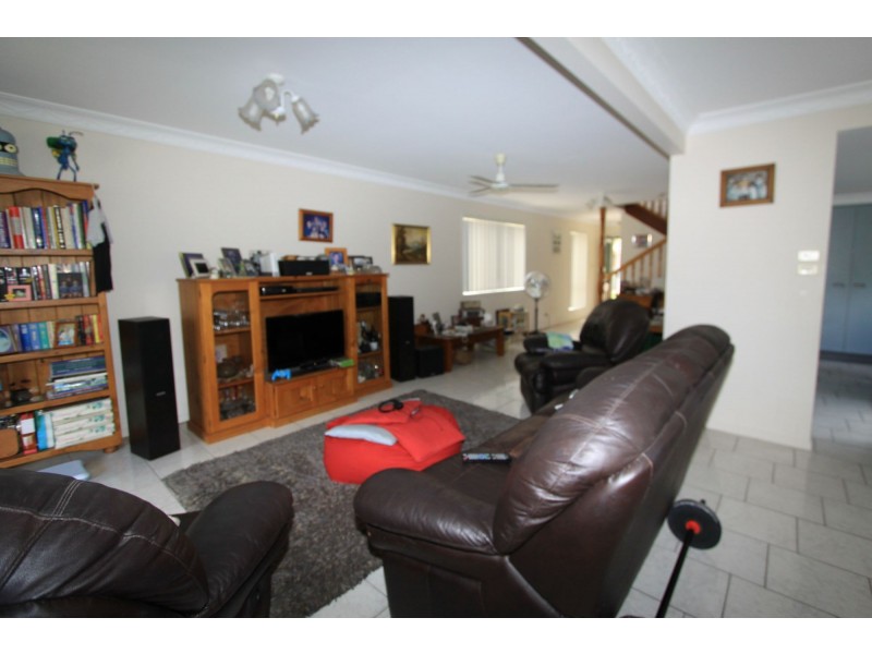 9 Kawana Close, Kawana QLD 4701