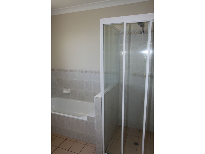 9 Kawana Close, Kawana QLD 4701