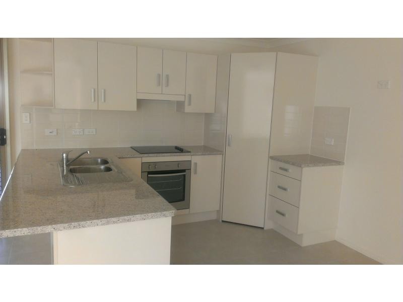 6 Fillwood Court, Gracemere QLD 4702