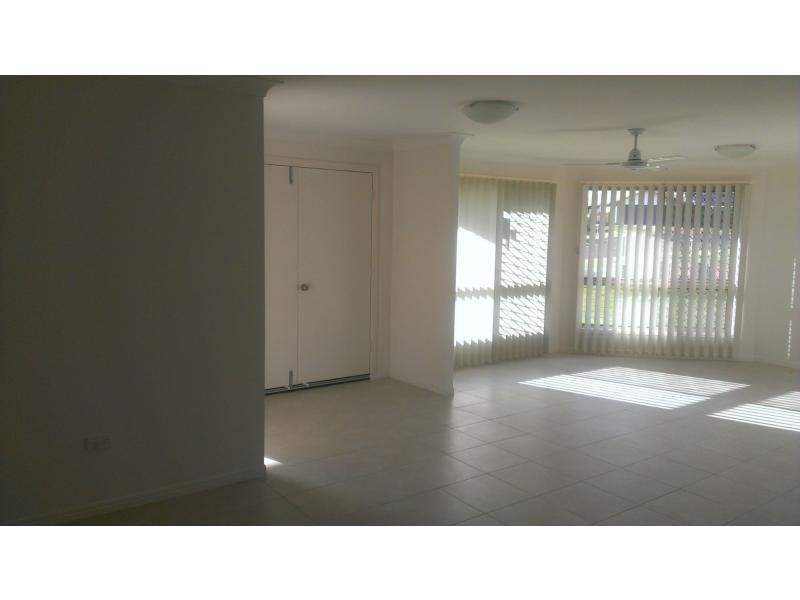 6 Fillwood Court, Gracemere QLD 4702