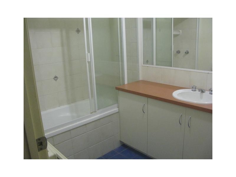 18 Harbourne Street, Koongal QLD 4701