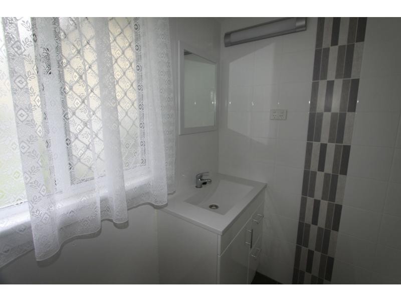 17 Spencer Street, The Range QLD 4700