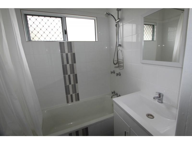 17 Spencer Street, The Range QLD 4700