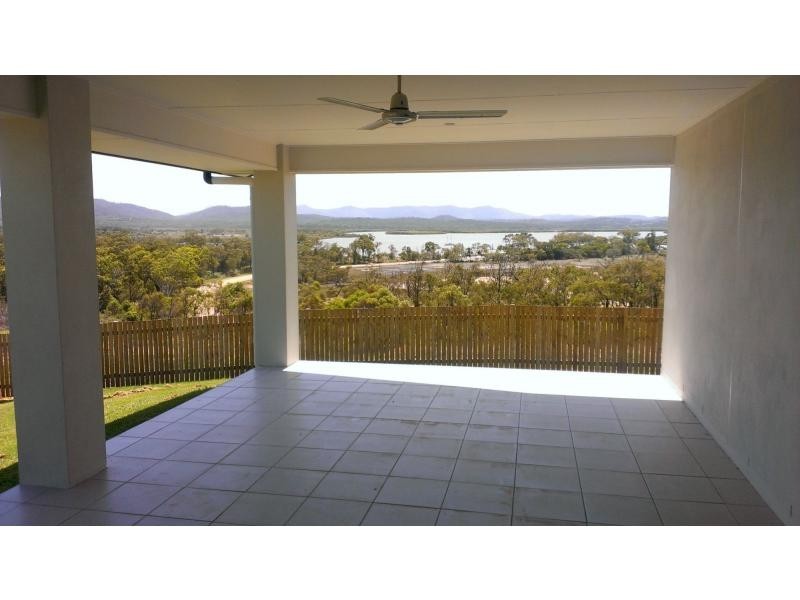 40 Falcon Crest, Zilzie QLD 4710