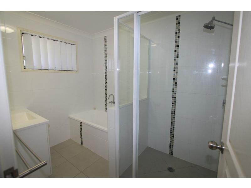 40 Falcon Crest, Zilzie QLD 4710