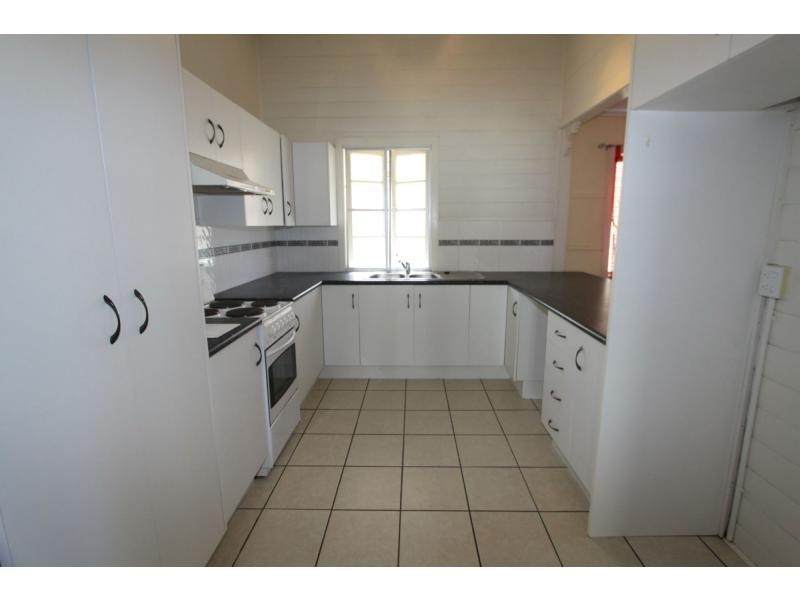 52 Larnach Street, Allenstown QLD 4700