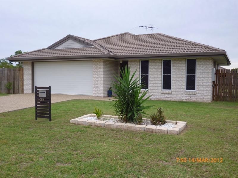 38 Broadhurst Drive, Gracemere QLD 4702