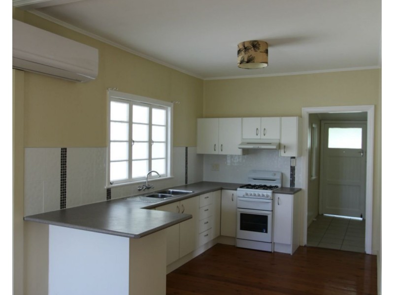 49 Spencer Street, The Range QLD 4700