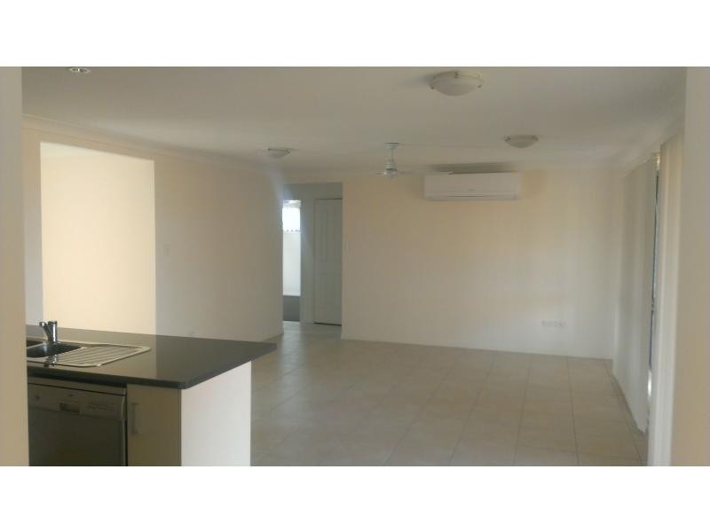 30 Owen Avenue, Gracemere QLD 4702