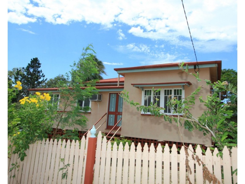 35 Spencer Street, The Range QLD 4700