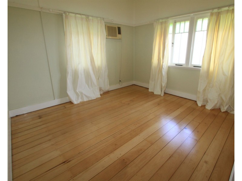 35 Spencer Street, The Range QLD 4700