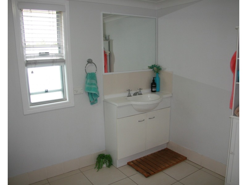 4 Lamington Street, The Range QLD 4700