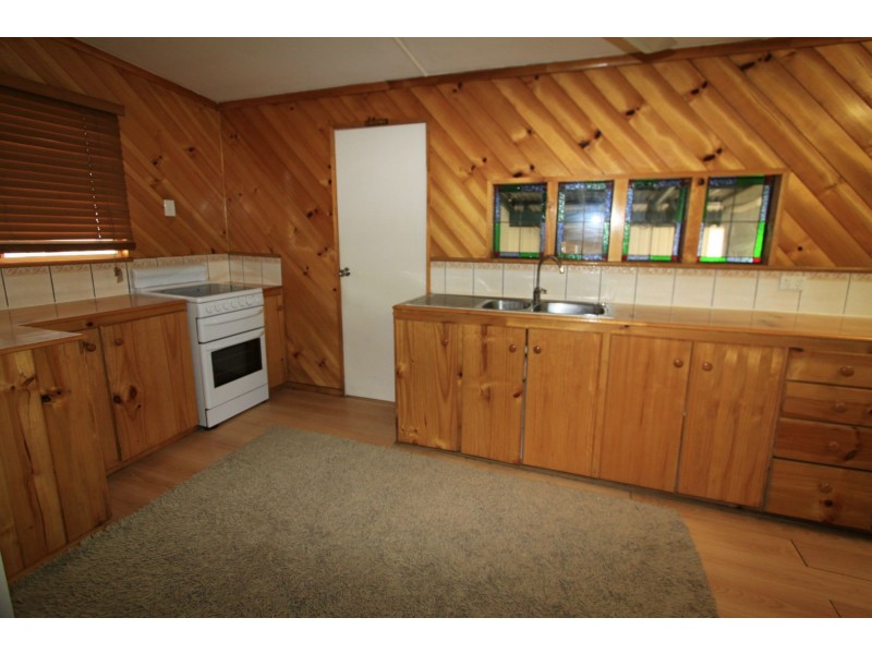 247 Lakes Creek Road, Berserker QLD 4701