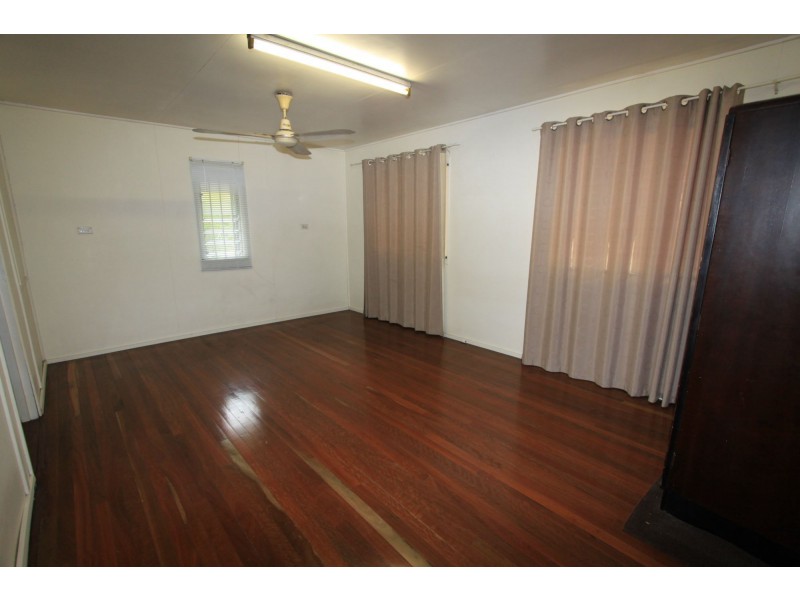 247 Lakes Creek Road, Berserker QLD 4701
