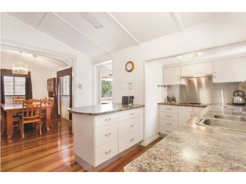 9 Miles Street, Berserker QLD 4701