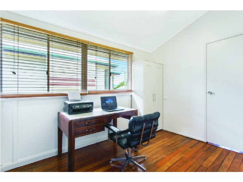 9 Miles Street, Berserker QLD 4701