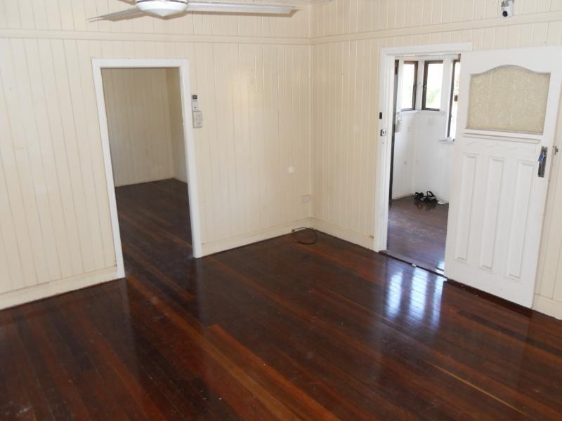 4 JONES Street, Wandal QLD 4700