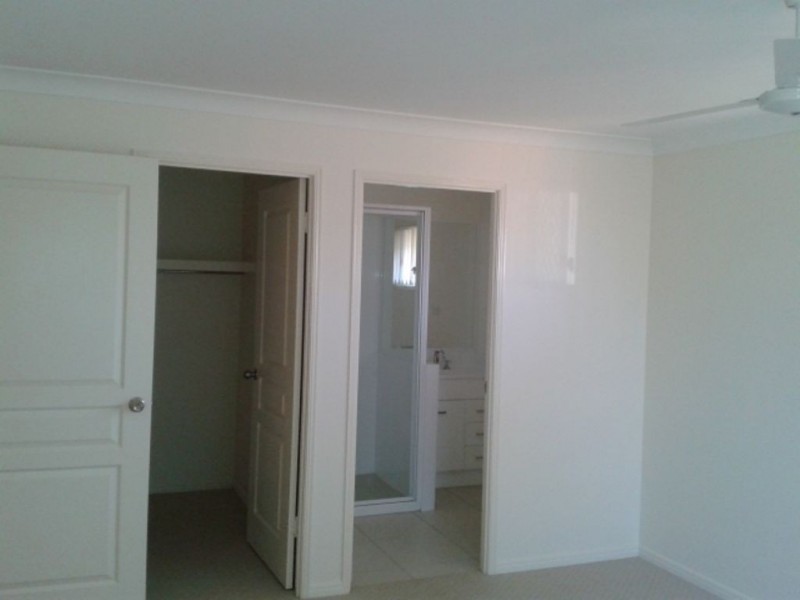 33 Audrey Drive, Gracemere QLD 4702