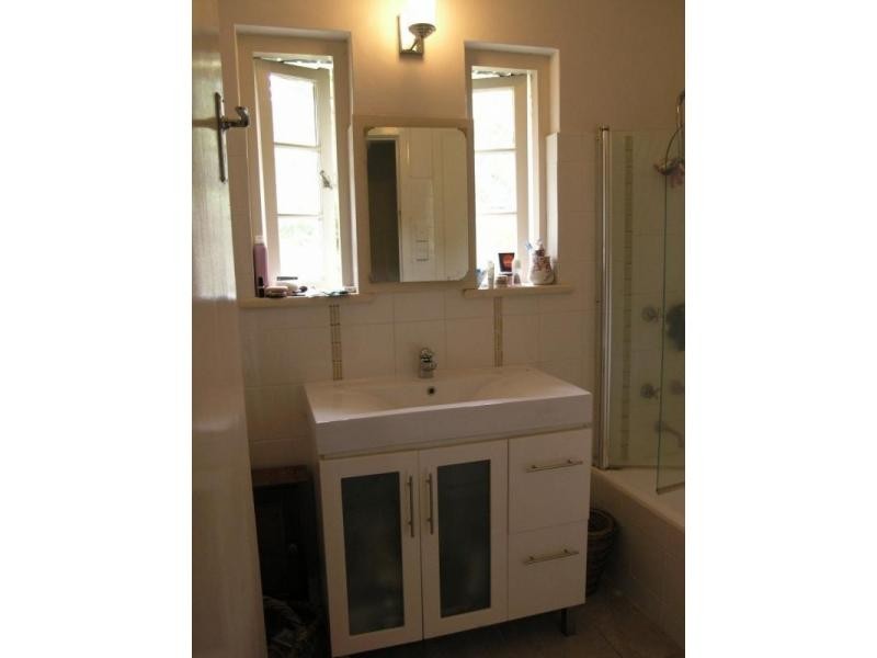 8 West Street, The Range QLD 4700