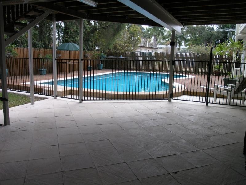 15 SKYRING Street, Wandal QLD 4700