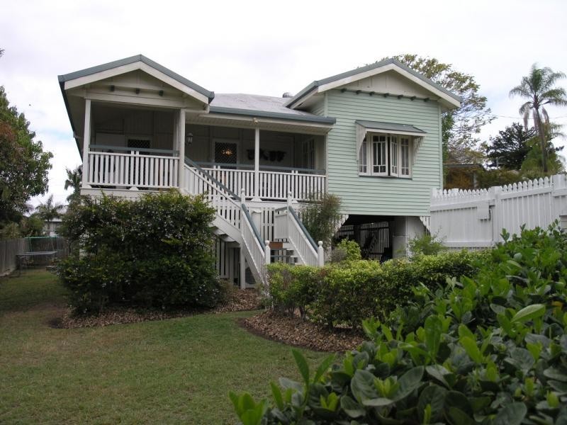 271 WILLIAM Street, The Range QLD 4700