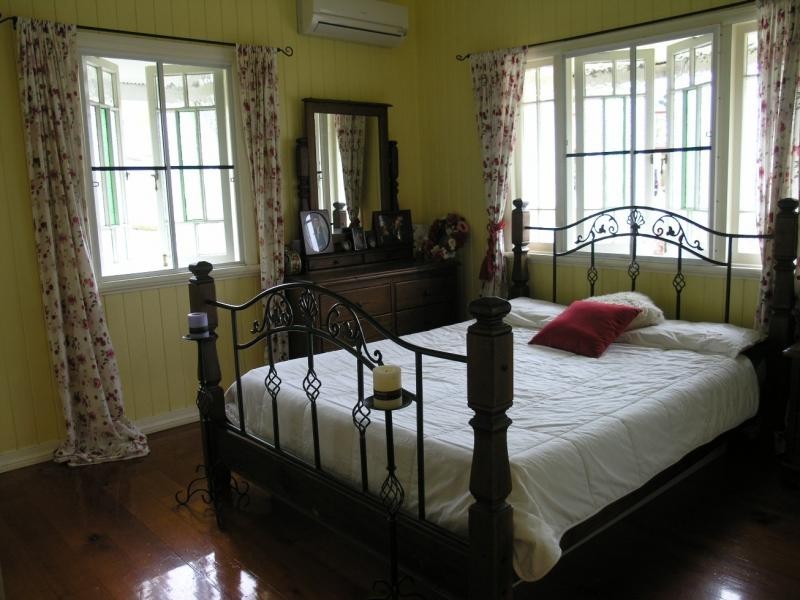 271 WILLIAM Street, The Range QLD 4700