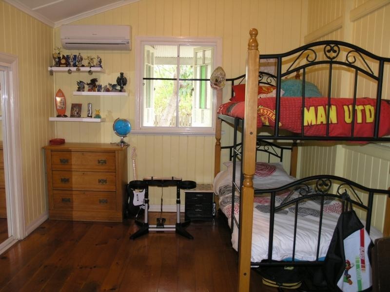 271 WILLIAM Street, The Range QLD 4700