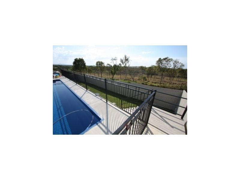 16 Connemara Drive, Kawana QLD 4701