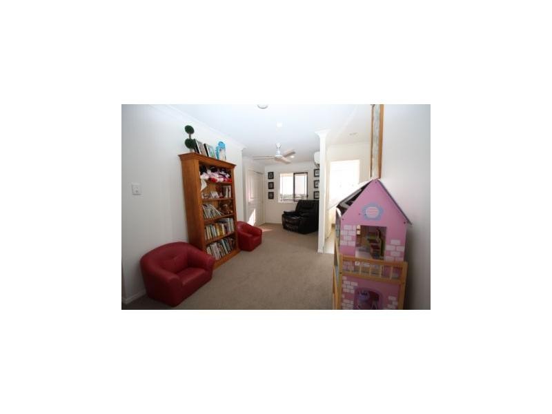 16 Connemara Drive, Kawana QLD 4701