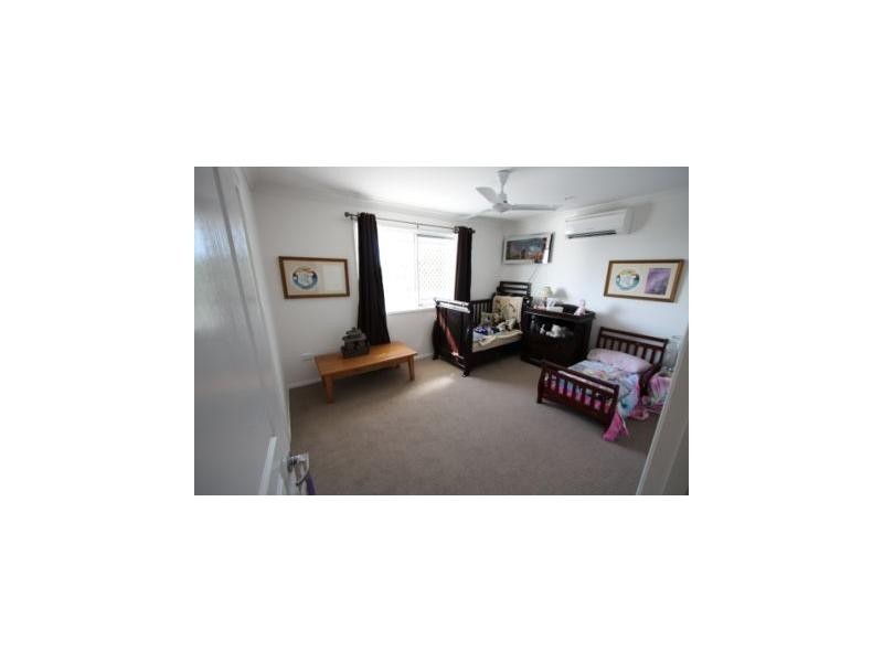 16 Connemara Drive, Kawana QLD 4701