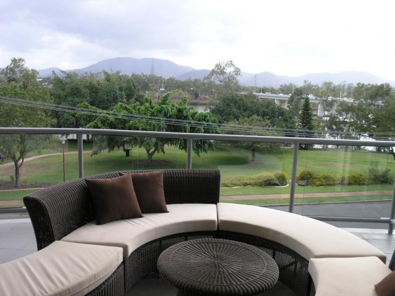 Unit 303/6 Victoria Parade, Rockhampton QLD 4700