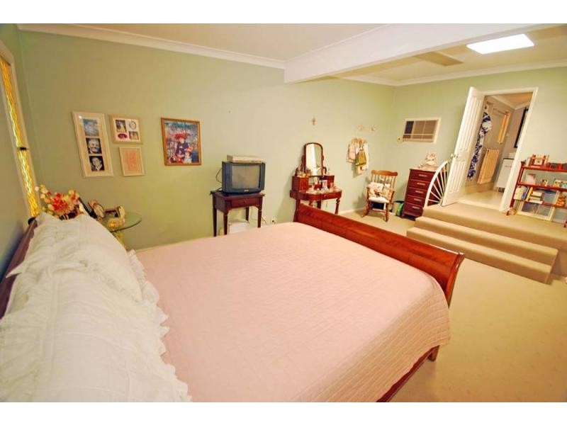 35 Agnes Street, The Range QLD 4700