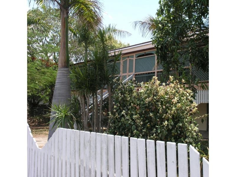 280 East Street, Depot Hill QLD 4700