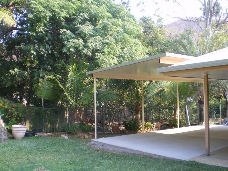 5 MENKIN Place, Frenchville QLD 4701