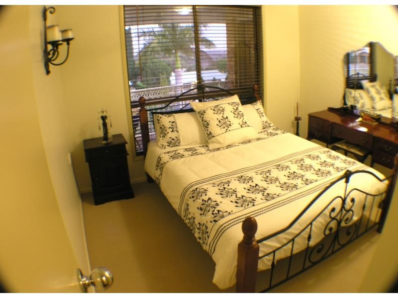 6 Thorsen Close, Gracemere QLD 4702