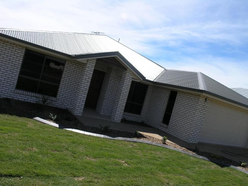 10 Kerrie Meares Crescent, Gracemere QLD 4702