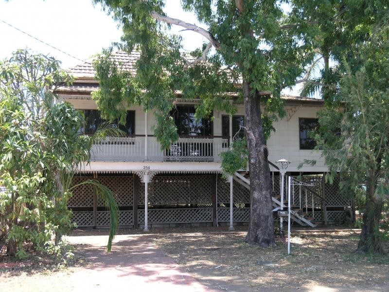 254 Wlliam Street, Allenstown QLD 4700