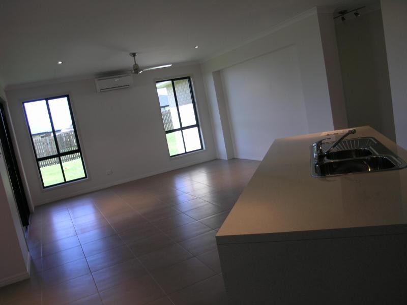 3 Mamalis Street, Gracemere QLD 4702