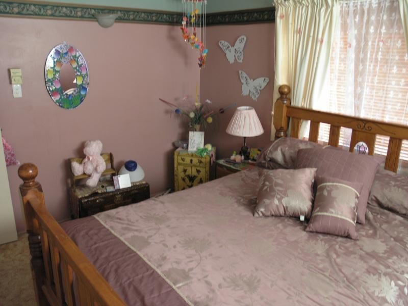 15 Jeffries Street, The Range QLD 4700