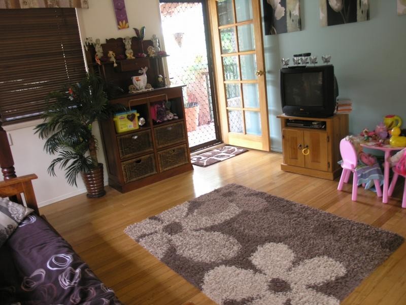 15 Jeffries Street, The Range QLD 4700