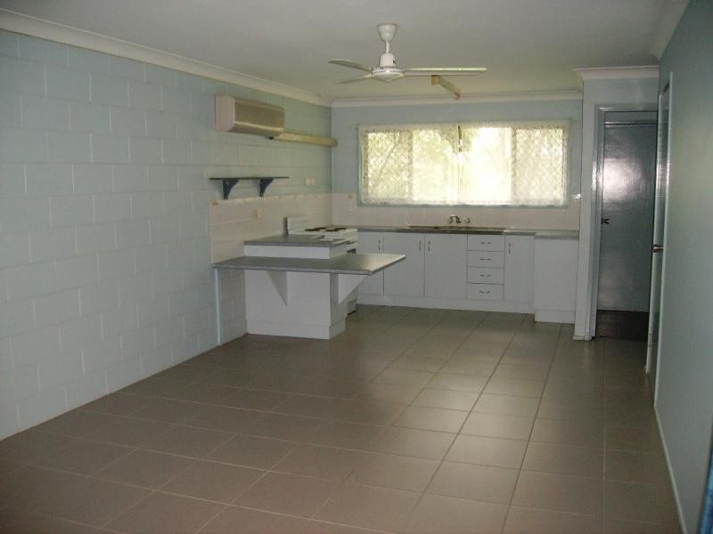3/7 Snell Street, Koongal QLD 4701